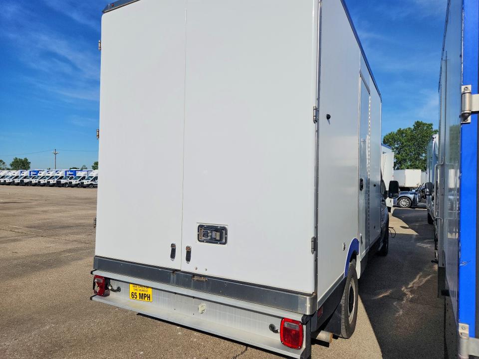 55606086 :رقم المزاد ، 1FDBW5Z89NKA31686 vin ، 2022 Ford Transit مزاد بيع