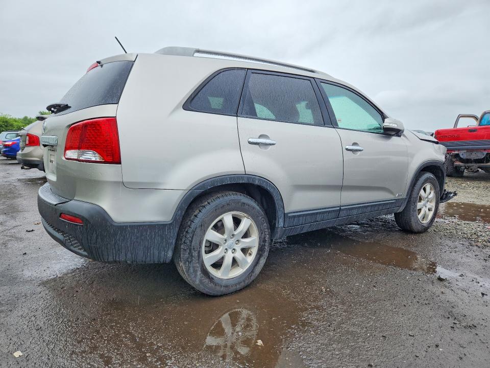 2012 Kia Sorento მანქანა იყიდება აუქციონზე, vin: 5XYKTCA60CG288248, აუქციონის ნომერი: 58641486