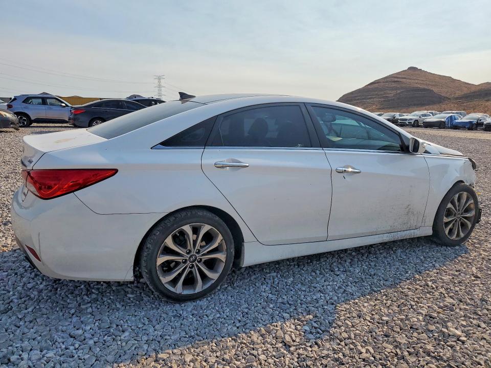57724426 :رقم المزاد ، 5NPEC4AB7EH886722 vin ، 2014 Hyundai Sonata مزاد بيع
