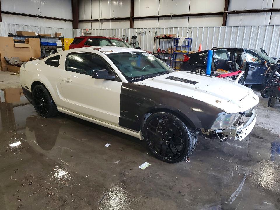58907506 :رقم المزاد ، 1ZVHT82HX85184256 vin ، 2008 Ford Mustang مزاد بيع