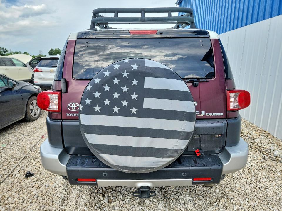 56483516 :رقم المزاد ، JTEBU11F570006484 vin ، 2007 Toyota Fj Cruiser مزاد بيع