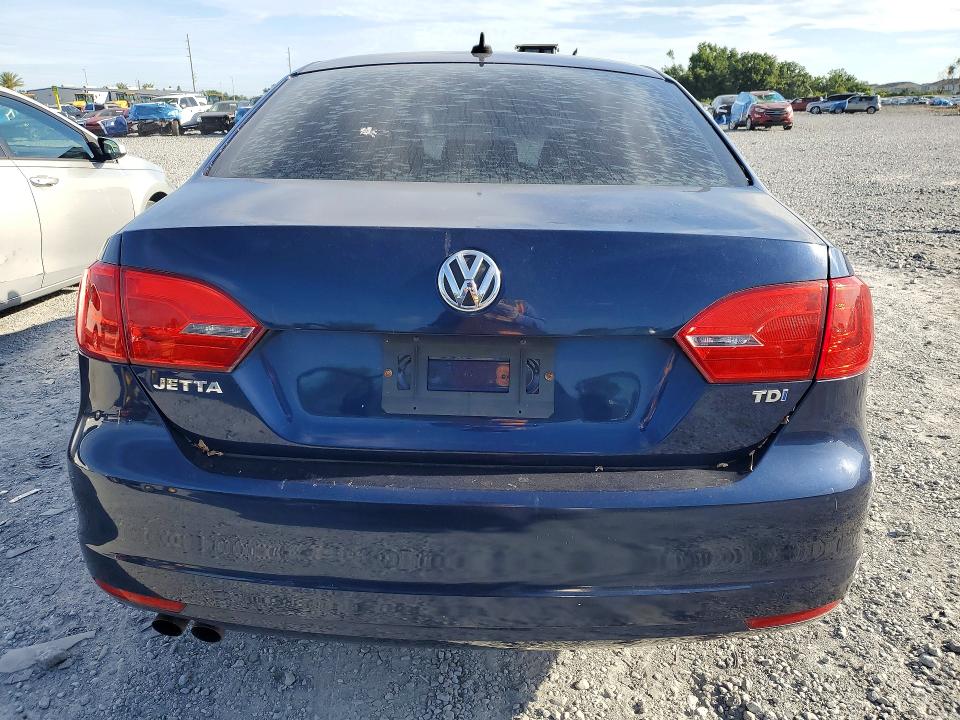 Продаж на аукціоні авто 2014 Volkswagen Jetta, vin: 3VW3L7AJ4EM330259, номер лоту: 56528046