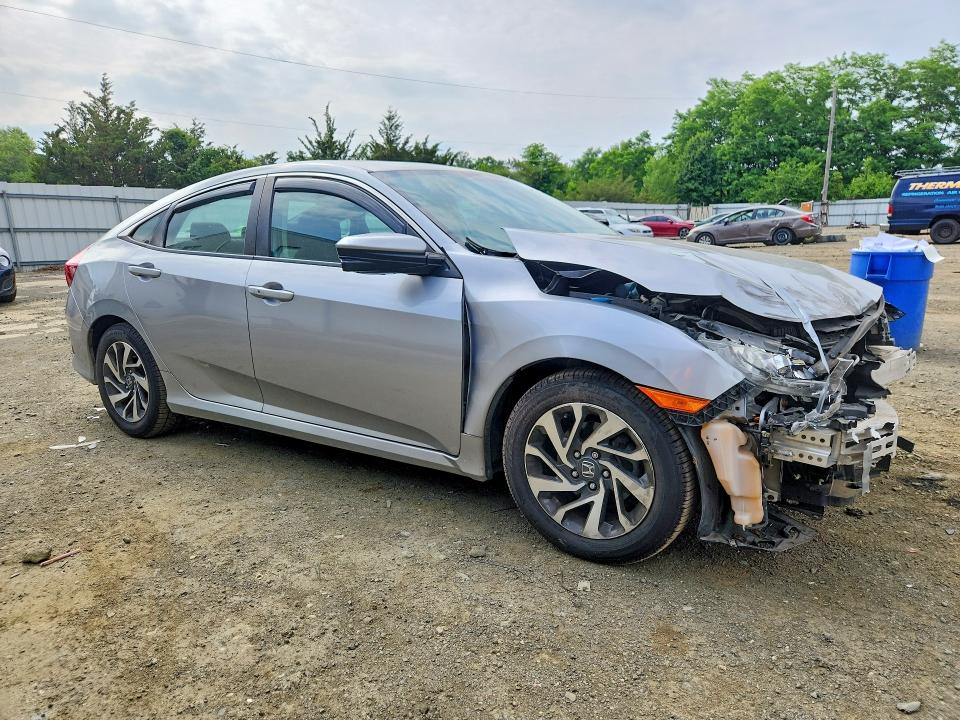 Aukcja sprzedaży 2018 Honda Civic, vin: 2HGFC2F76JH609755, numer aukcji: 56924986