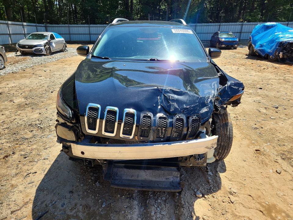 56046086 :رقم المزاد ، 1C4PJMCB1JD564248 vin ، 2018 Jeep Cherokee مزاد بيع