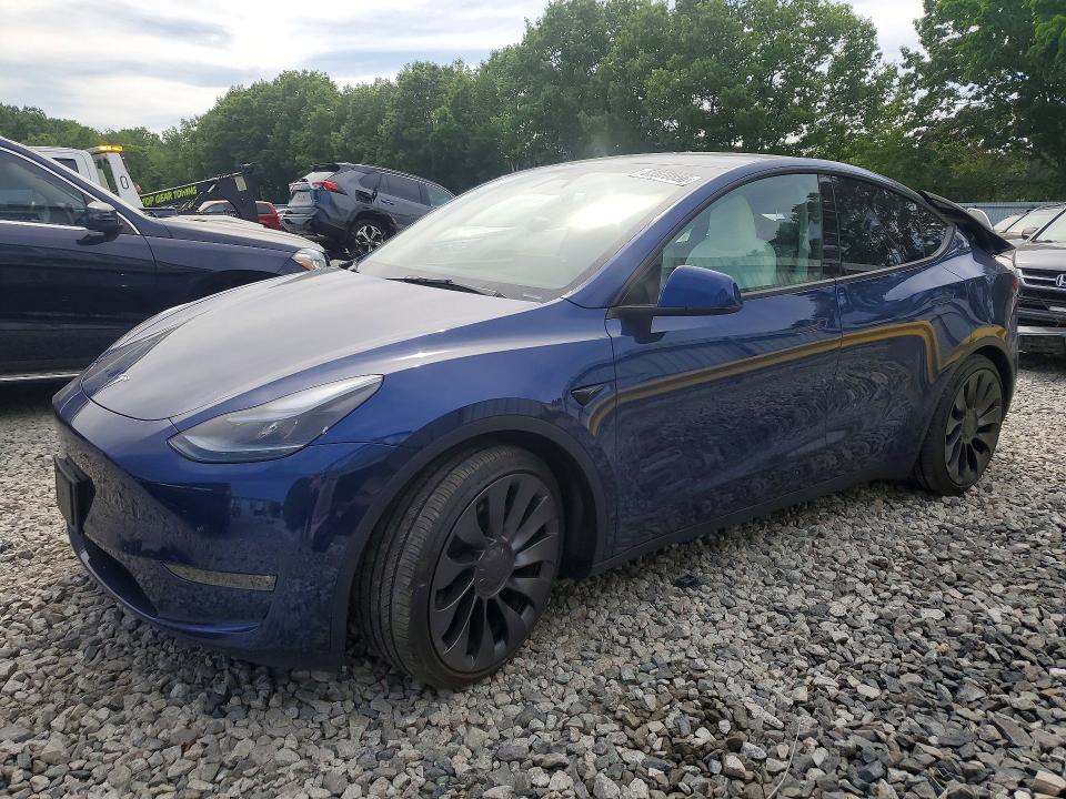 55920856 :رقم المزاد ، 7SAYGDEF6SA352748 vin ، 2025 Tesla Model Y مزاد بيع