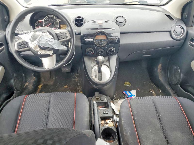 57251546 :رقم المزاد ، JM1DE1HY3B0105914 vin ، 2011 Mazda Mazda2 مزاد بيع