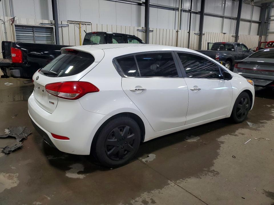 2016 Kia Forte მანქანა იყიდება აუქციონზე, vin: KNAFX5A88G5529018, აუქციონის ნომერი: 57195316