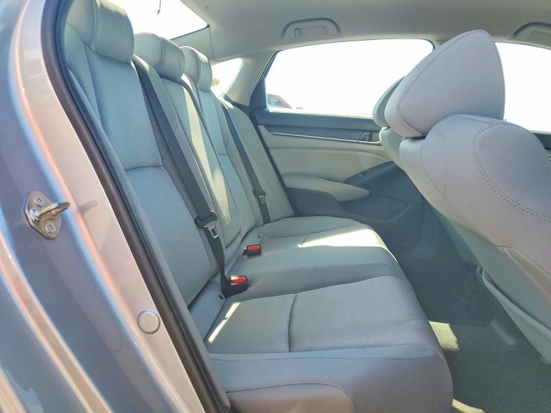 Продажа на аукционе авто 2018 Honda Accord 4d, vin: 1HGCV1F15JA141342, номер лота: 58359386