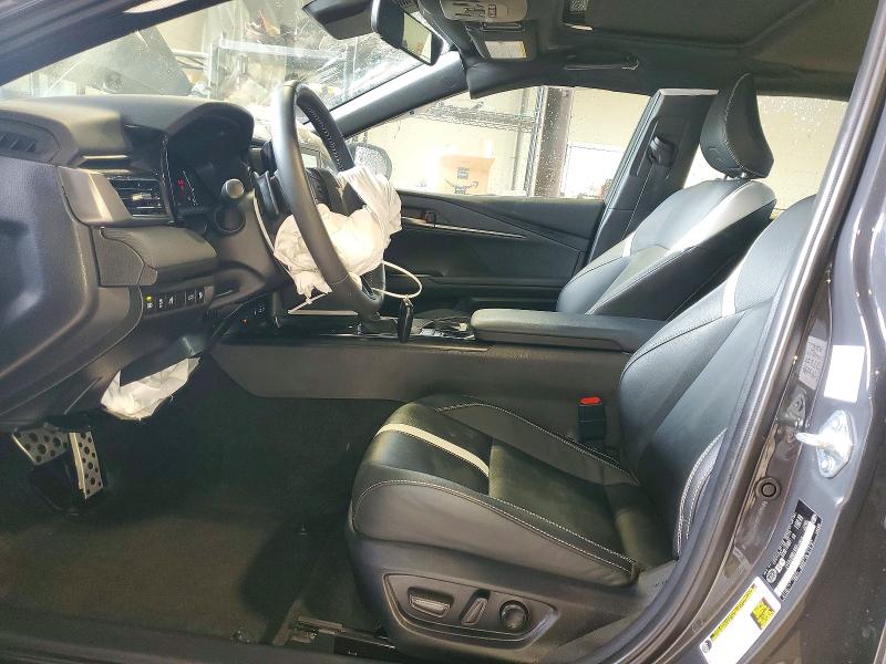 Продажа на аукционе авто 2025 Toyota Camry, vin: 4T1DBADK4SU033846, номер лота: 57997356