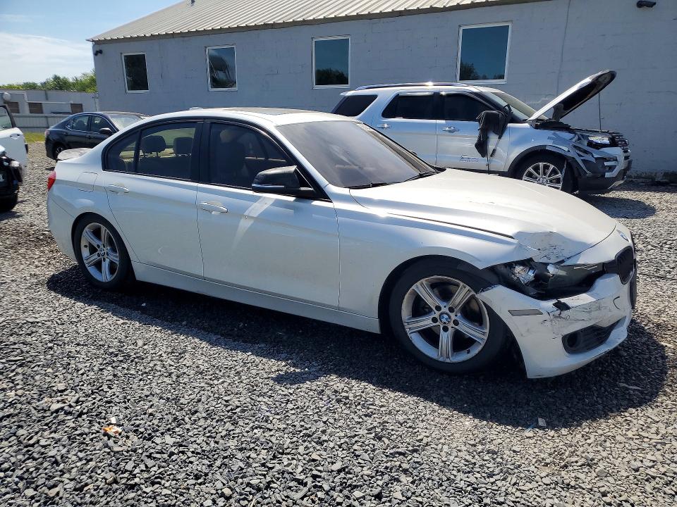 56424436 :رقم المزاد ، WBA3B3G50FNR87041 vin ، 2015 Bmw 328 مزاد بيع