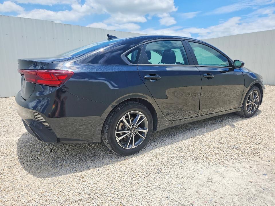 56168106 :رقم المزاد ، 3KPF24ADXRE752483 vin ، 2024 Kia Forte مزاد بيع