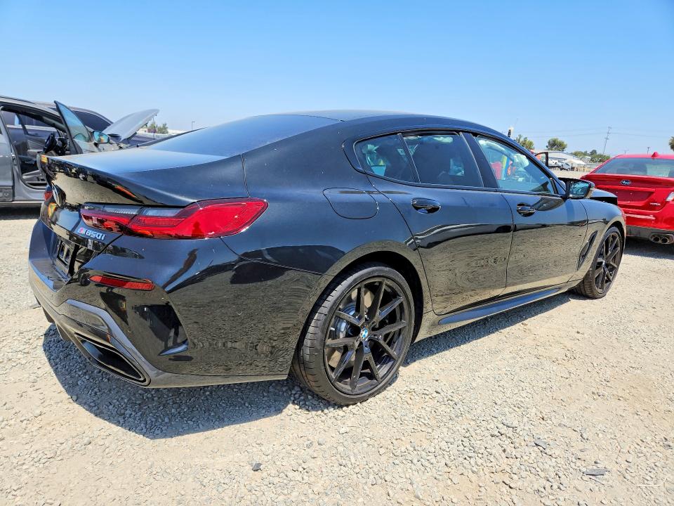 Продаж на аукціоні авто 2026 Bmw M850xi, vin: WBAGV8C01TCX05383, номер лоту: 57567196