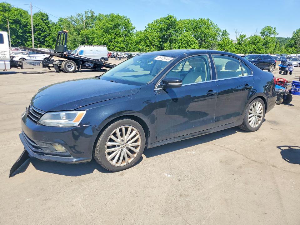 55933846 :رقم المزاد ، 3VWD17AJXFM351404 vin ، 2015 Volkswagen Jetta مزاد بيع
