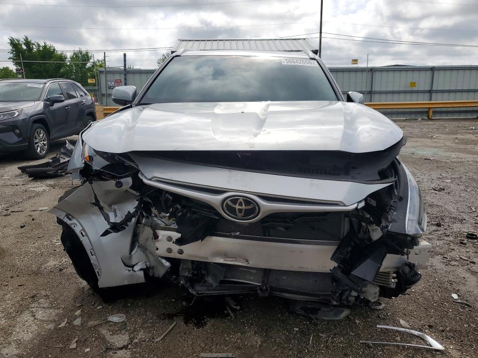 56642656 :رقم المزاد ، 5TDGZRBH6NS586431 vin ، 2022 Toyota Highlander مزاد بيع
