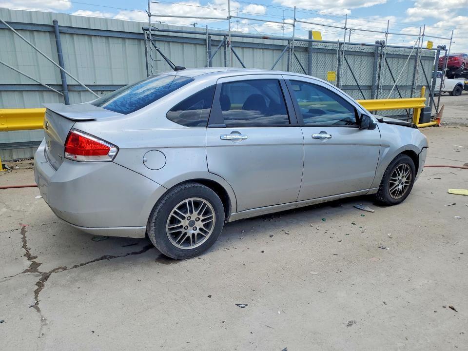 55937136 :رقم المزاد ، 1FAHP3GN2BW129980 vin ، 2011 Ford Focus مزاد بيع