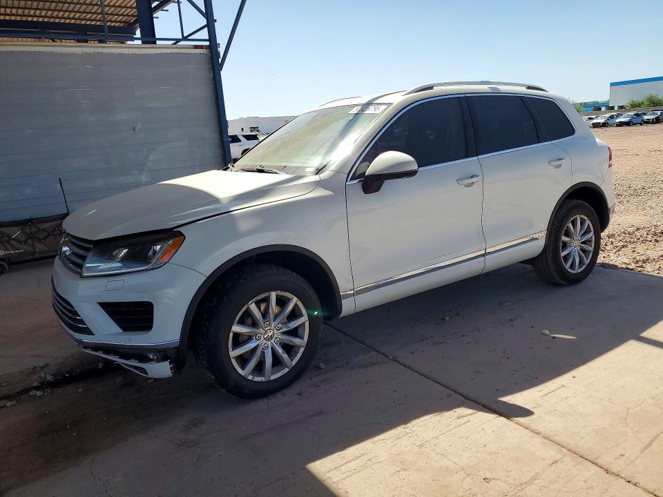 57926786 :رقم المزاد ، WVGEF7BP0HD003052 vin ، 2017 Volkswagen Touareg مزاد بيع