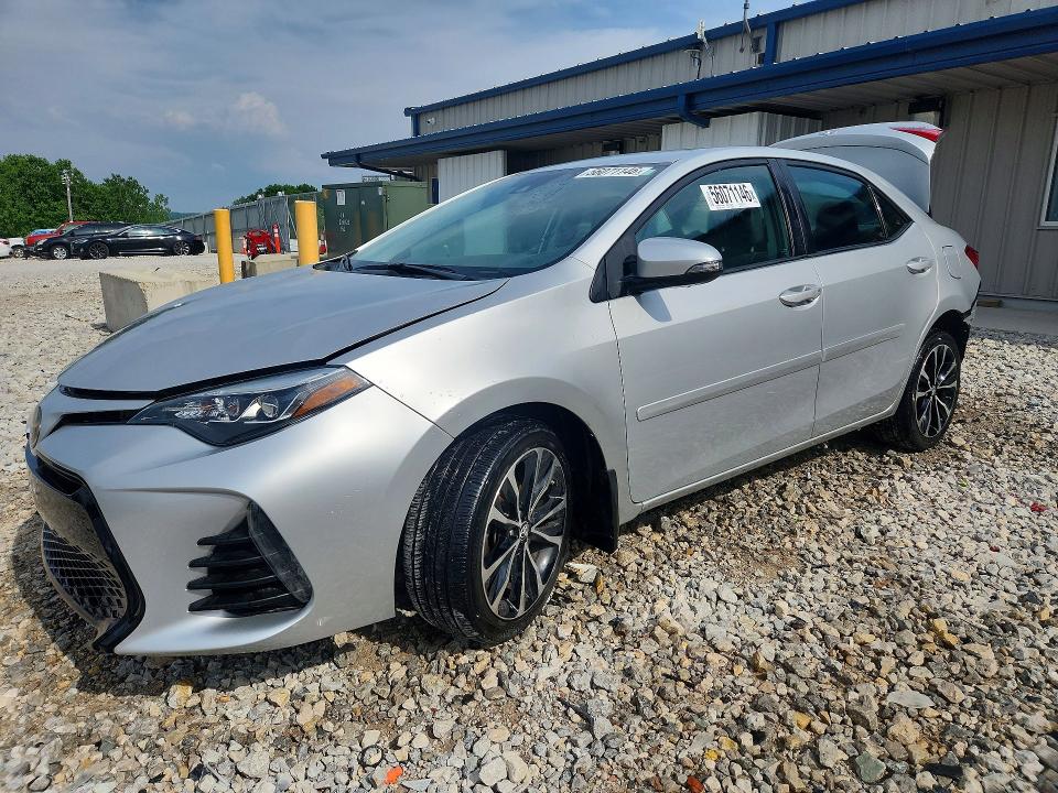 56071146 :رقم المزاد ، 2T1BURHE9JC033216 vin ، 2018 Toyota Corolla مزاد بيع