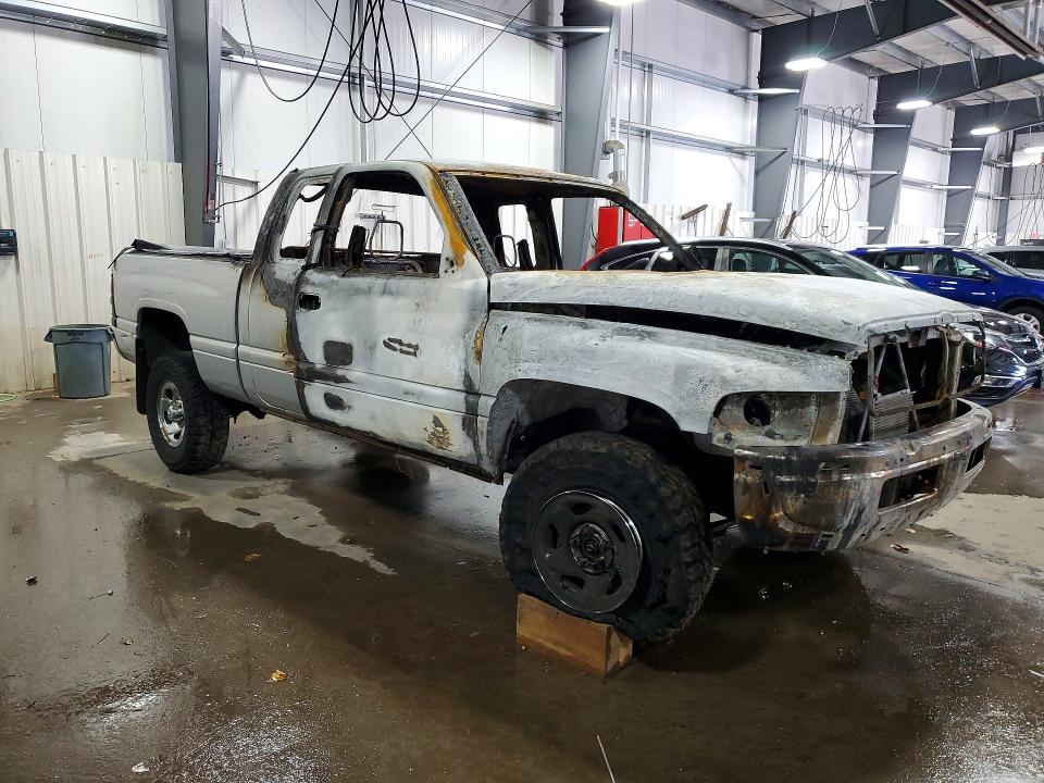 56252606 :رقم المزاد ، 3B7HF13Y4WG142753 vin ، 1998 Dodge Ram 1500 مزاد بيع