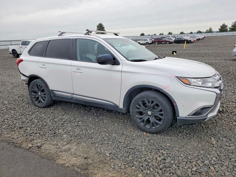 Продаж на аукціоні авто 2017 Mitsubishi Outlander, vin: JA4AZ2A30HZ017560, номер лоту: 55004516