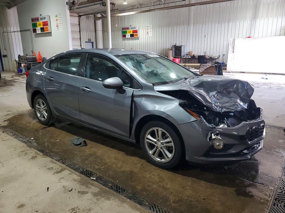 2018 Chevrolet Cruze მანქანა იყიდება აუქციონზე, vin: 1G1BE5SM7J7246178, აუქციონის ნომერი: 57945176