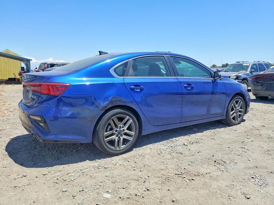 2021 Kia Forte მანქანა იყიდება აუქციონზე, vin: 3KPF54AD8ME280493, აუქციონის ნომერი: 58589486