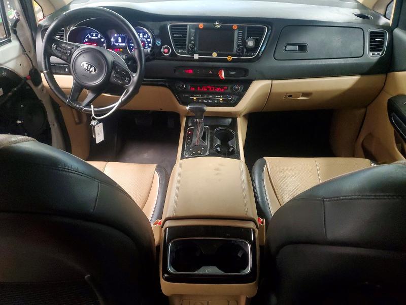 56156446 :رقم المزاد ، KNDMC5C17H6256994 vin ، 2017 Kia Sedona مزاد بيع