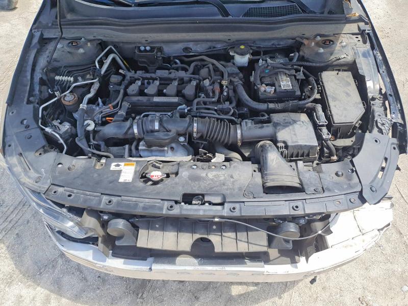 Auction sale of the 2019 Honda Accord, vin: 1HGCV1F33KA126261, lot number: 55929976