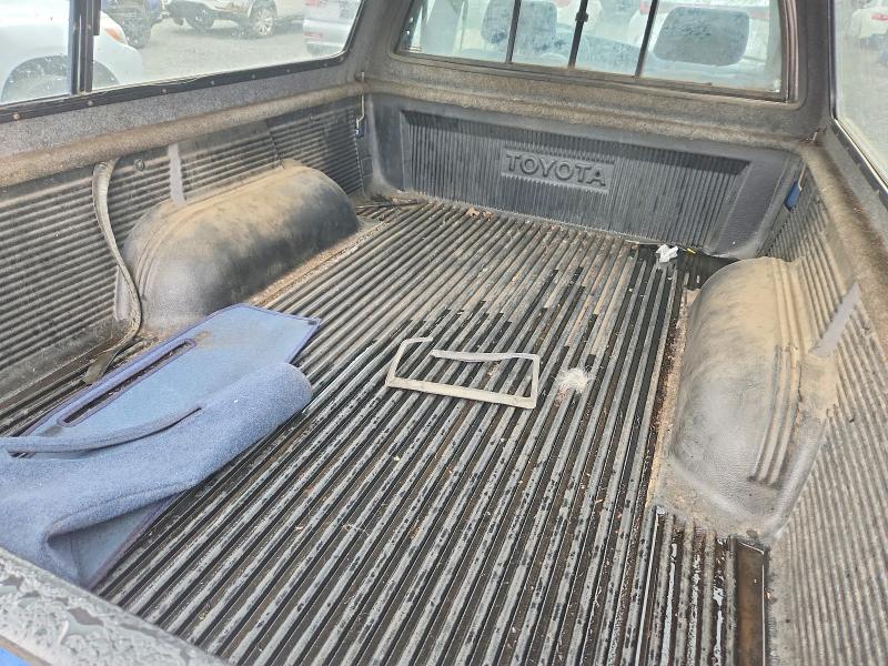 56305666 :رقم المزاد ، 4TARN93P8RZ264187 vin ، 1994 Toyota Pickup مزاد بيع