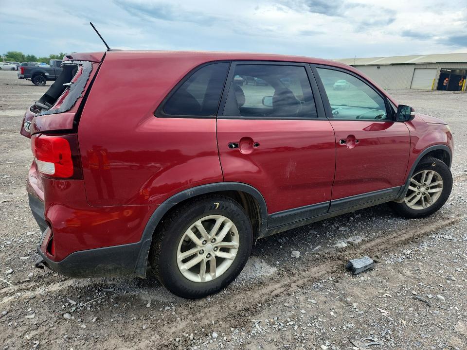 57517826 :رقم المزاد ، 5XYKT3A65FG648960 vin ، 2015 Kia Sorento مزاد بيع