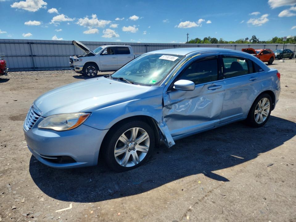 Auction sale of the 2012 Chrysler 200, vin: 1C3CCBBB4CN267460, lot number: 57198186