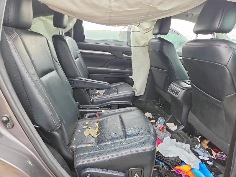 2018 Toyota Highlander მანქანა იყიდება აუქციონზე, vin: 5TDJZRFHXJS854925, აუქციონის ნომერი: 58584256
