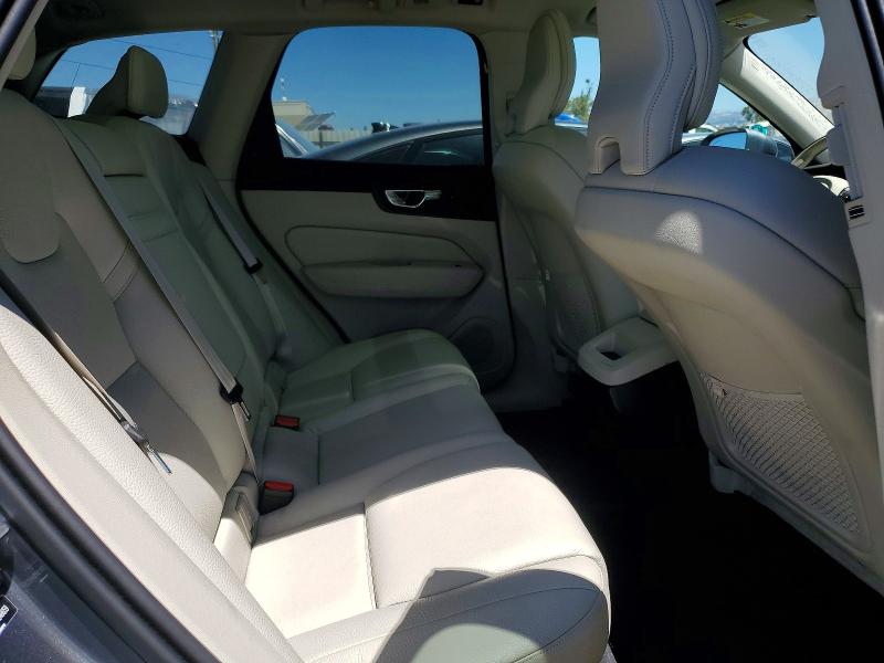 57345276 :رقم المزاد ، YV4102RK9M1846659 vin ، 2021 Volvo Xc60 مزاد بيع