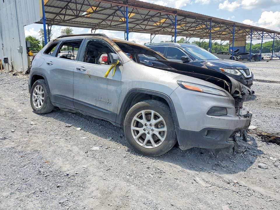 56841166 :رقم المزاد ، 1C4PJLCS5FW589689 vin ، 2015 Jeep Cherokee مزاد بيع