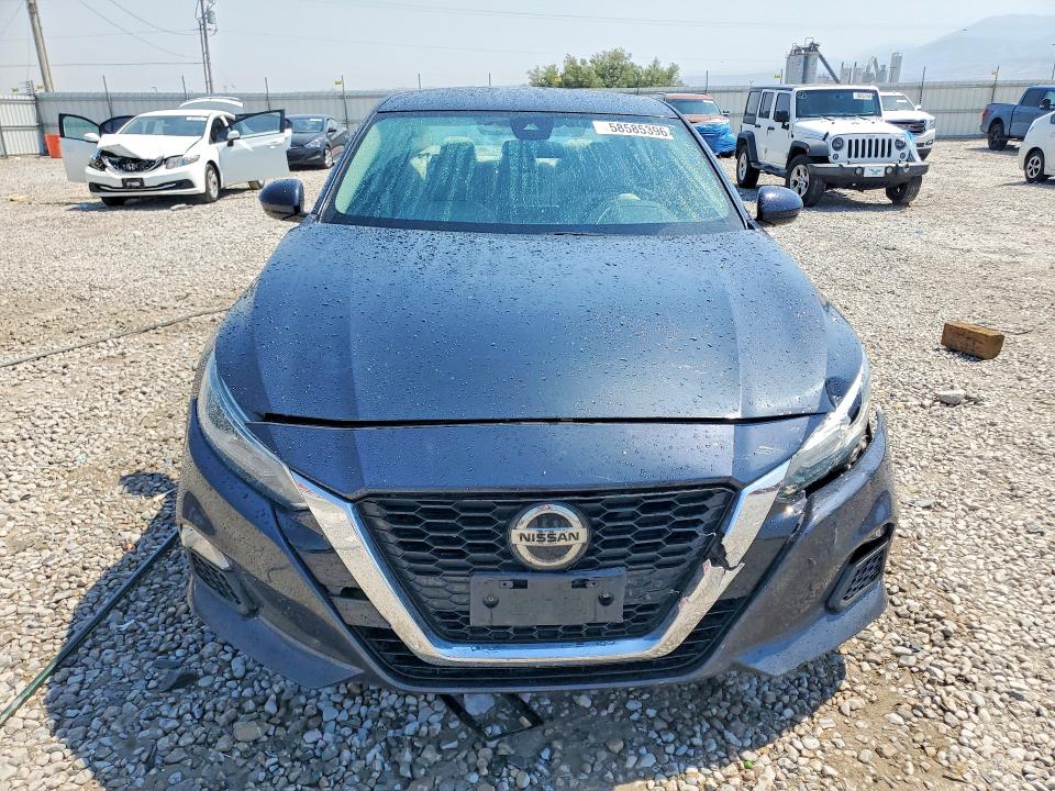 58585396 :رقم المزاد ، 1N4BL4DV8MN394620 vin ، 2021 Nissan Altima مزاد بيع