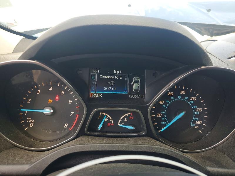 2015 Ford Escape მანქანა იყიდება აუქციონზე, vin: 1FMCU9GX8FUB82049, აუქციონის ნომერი: 57305176