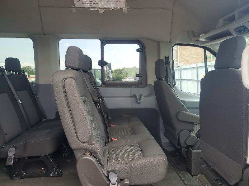 57317876 :رقم المزاد ، 1FBVU4XG2FKA74901 vin ، 2015 Ford Transit مزاد بيع