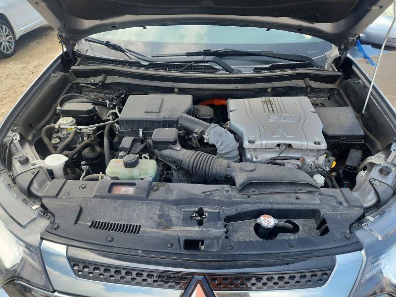2020 Mitsubishi Outlander მანქანა იყიდება აუქციონზე, vin: JA4J24A52LZ009356, აუქციონის ნომერი: 57039566