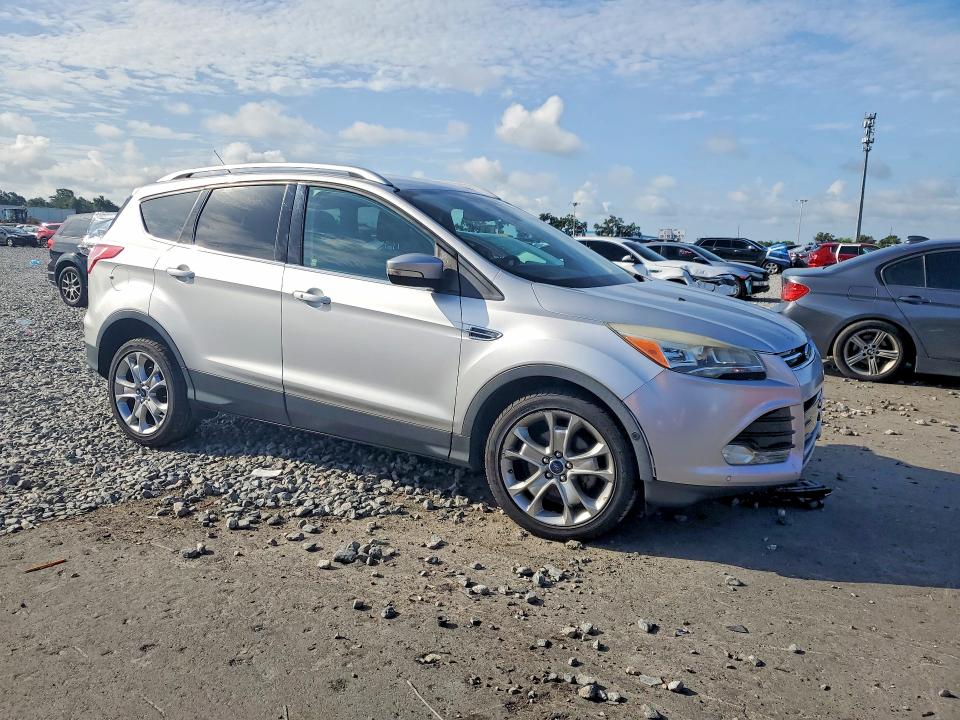 Продажа на аукционе авто 2015 Ford Escape, vin: 1FMCU0JXXFUA73743, номер лота: 57467036