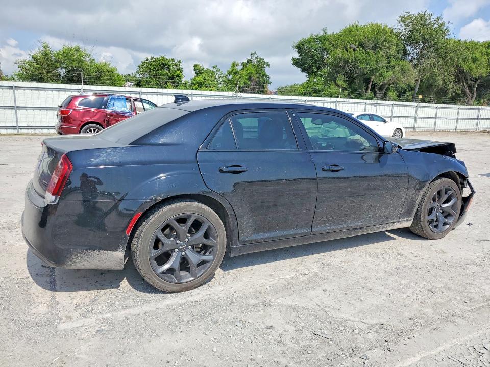 Продажа на аукционе авто 2021 Chrysler 300, vin: 2C3CCAAGXMH617286, номер лота: 55643126