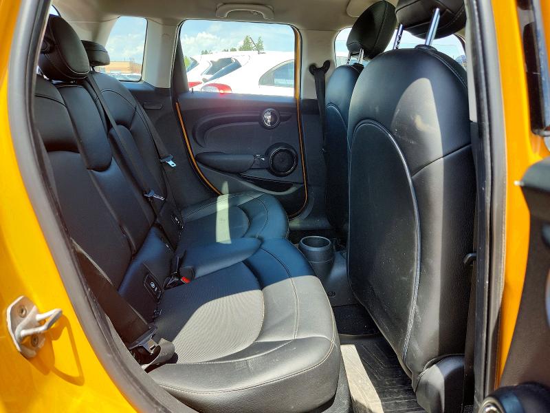 57116926 :رقم المزاد ، WMWXU1C35H2F78965 vin ، 2017 Mini Cooper مزاد بيع