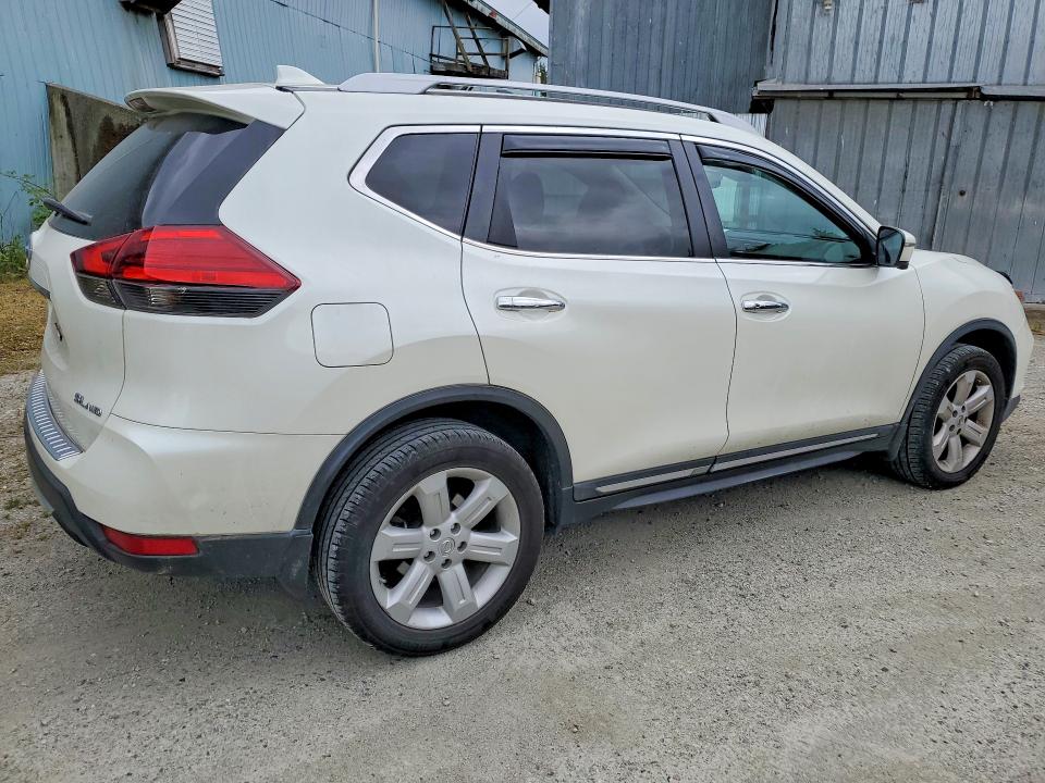 56454766 :رقم المزاد ، 5N1AT2MV6HC733608 vin ، 2017 Nissan Rogue مزاد بيع