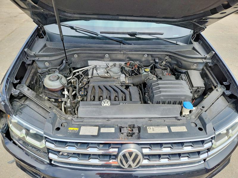 56106156 :رقم المزاد ، 1V2RR2CA4JC530404 vin ، 2018 Volkswagen Atlas مزاد بيع