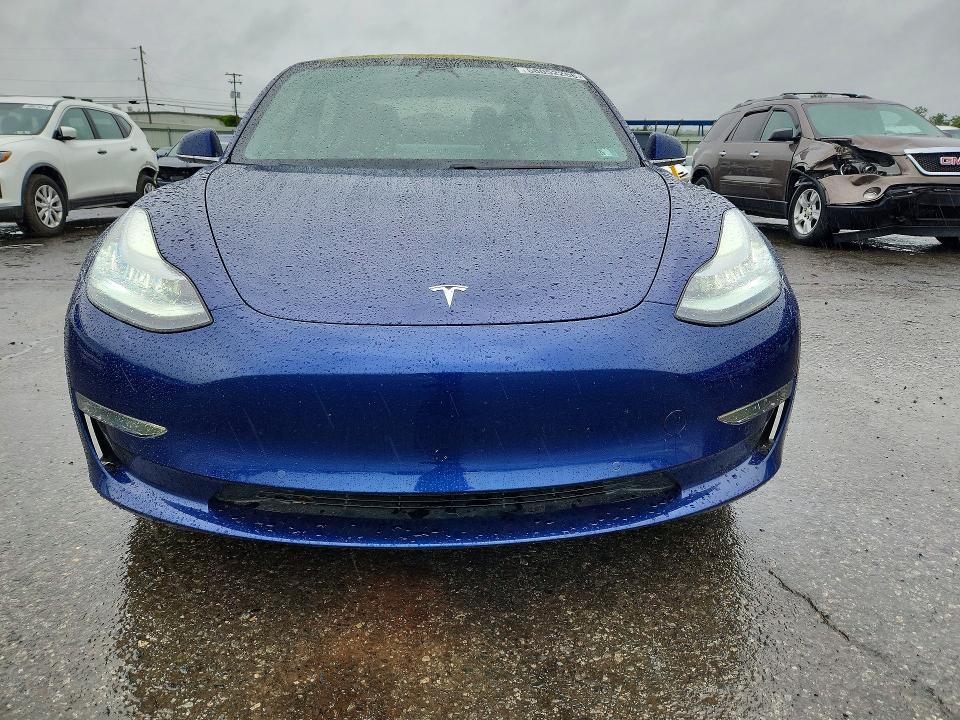 2018 Tesla Model 3 მანქანა იყიდება აუქციონზე, vin: 5YJ3E1EA1JF027104, აუქციონის ნომერი: 58052266