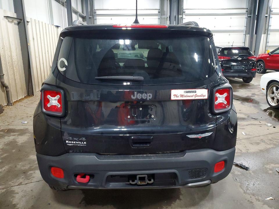 57228486 :رقم المزاد ، ZACCJBCB7JPH37274 vin ، 2018 Jeep Renegade مزاد بيع