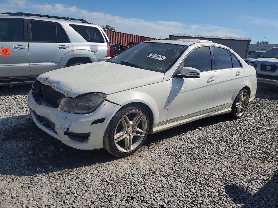 58385946 :رقم المزاد ، WDDGF4HB4ER305701 vin ، 2014 Mercedes-benz C مزاد بيع