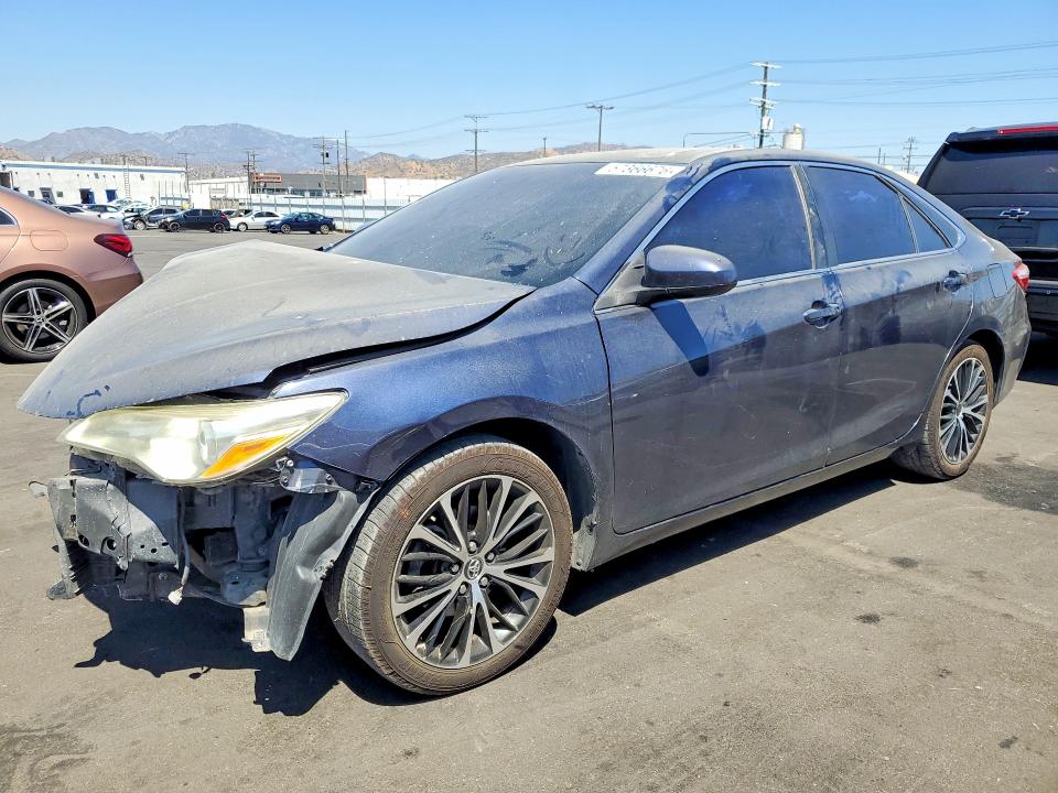 57366676 :رقم المزاد ، 4T1BF1FK0FU915160 vin ، 2015 Toyota Camry مزاد بيع