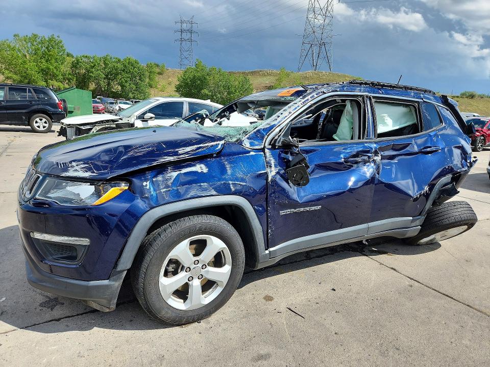 55774526 :رقم المزاد ، 3C4NJDBB2JT178876 vin ، 2018 Jeep Compass مزاد بيع