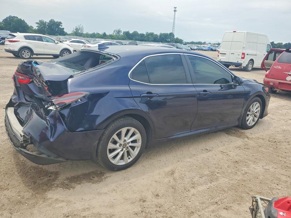 2022 Toyota Camry მანქანა იყიდება აუქციონზე, vin: 4T1C11AK8NU073399, აუქციონის ნომერი: 58996756