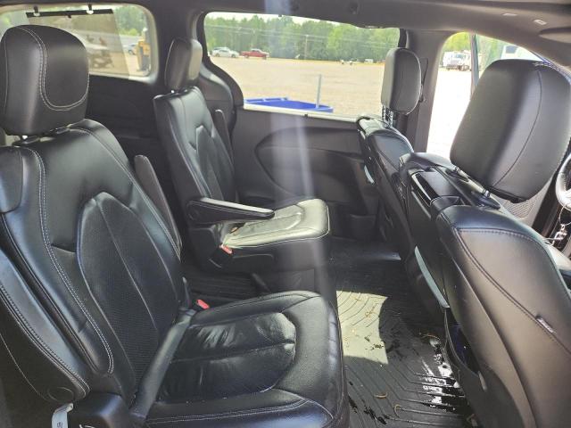 58983396 :رقم المزاد ، 2C4RC1EG4JR165342 vin ، 2018 Chrysler Pacifica مزاد بيع