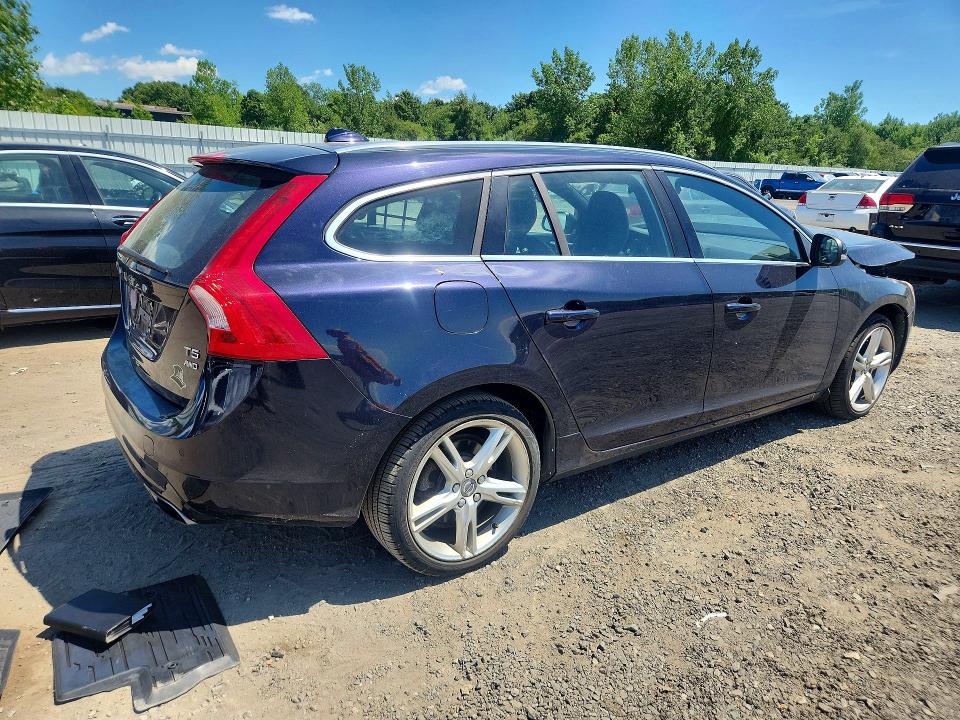 2017 Volvo V60 მანქანა იყიდება აუქციონზე, vin: YV140MSK0H1372686, აუქციონის ნომერი: 57523086